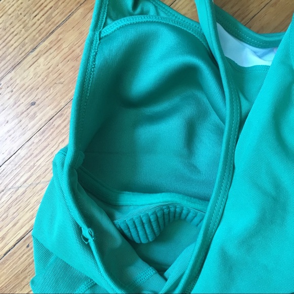 Nike Fitdry Tank - Picture 4 of 4